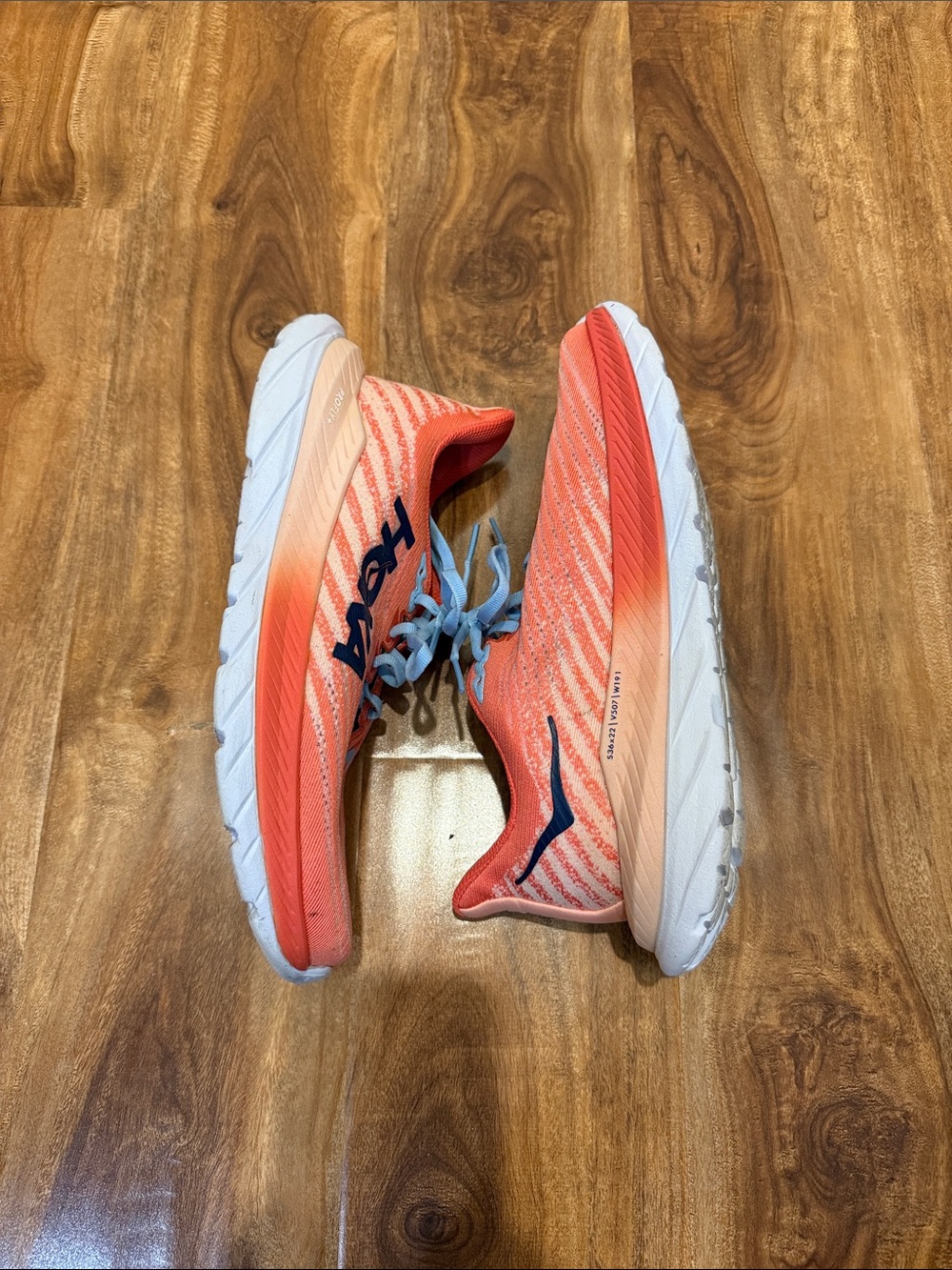 Hoka Mach 5 pro fly plus Women's Coral Running Shoes with Light Blue Laces - Picture 3 of 9